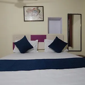 Homestay Radha Krishna 