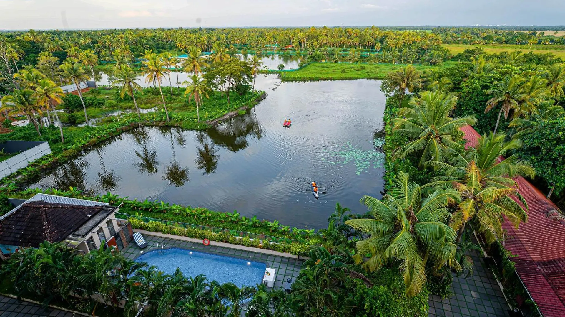 **** Hotel Kumarakom Park Resort India